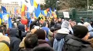 MAI anunță amenzi de peste 170.000 lei aplicate după protestul neautorizat de la Palatul Parlamentului