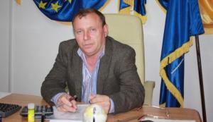 Fostul primar al comunei Fântânele, declarat incompatibil după ce își angajase fiul la primărie a pierdut procesul cu ANI