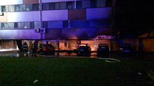 LIVE Tragedie în apropierea sărbătorilor Ard mai multe maşini în parcarea de la subsolul unui bloc. Locatarii sunt evacuaţi  (galerie foto+video)                   