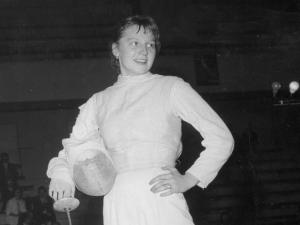 S-a stins din viață Olga Orban-Szabo, prima medaliată olimpică şi prima campioana mondială a scrimei româneşti 