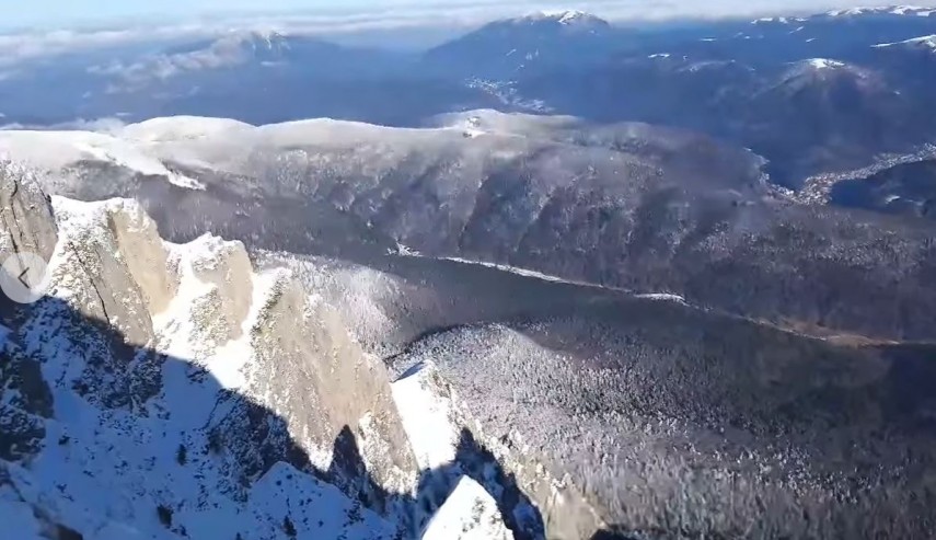 O alpinista cu experienta si-a pierdut viata in Muntii Bucegi (VIDEO)
