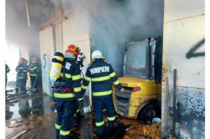 Incendiul din Vama Giurgiu, stins după 9 ore, a fost pus intenționat. S-a deschis dosar penal pentru distrugere