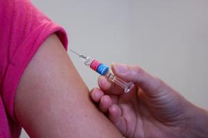 Premieră în Uniunea Europeană Austria a adoptat vaccinarea obligatorie a adulţilor