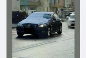 Ce amendă riscă șoferii care au geamurile murdare la mașină. \