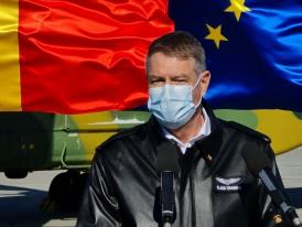 Cum a apărut îmbrăcat Klaus Iohannis la baza Baza Militară Mihail Kogălniceanu (FOTO)    