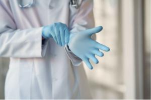 Coronavirus în România Peste 1.000 de pacienți, la Terapie Intensivă. Două decese la grupa de vârstă 20-29 de ani . Peste 600 de cazuri noi, la Constanța 