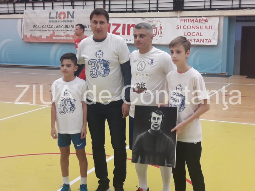 Intalnire Farul Old-Boys - Romania Old-Boys la Trofeul Dumitru Antonescu“, de la Constanta