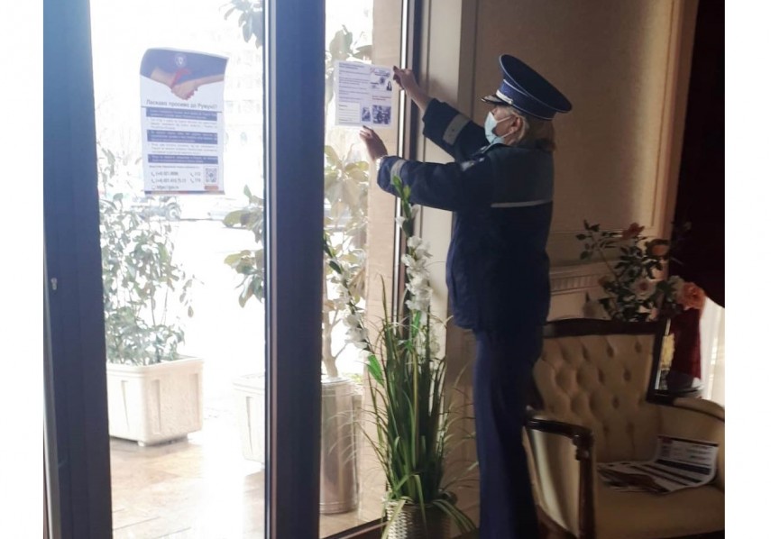 Constanta: Actiune informativa a politistilor pentru cetatenii ucraineni cazati in Mamaia