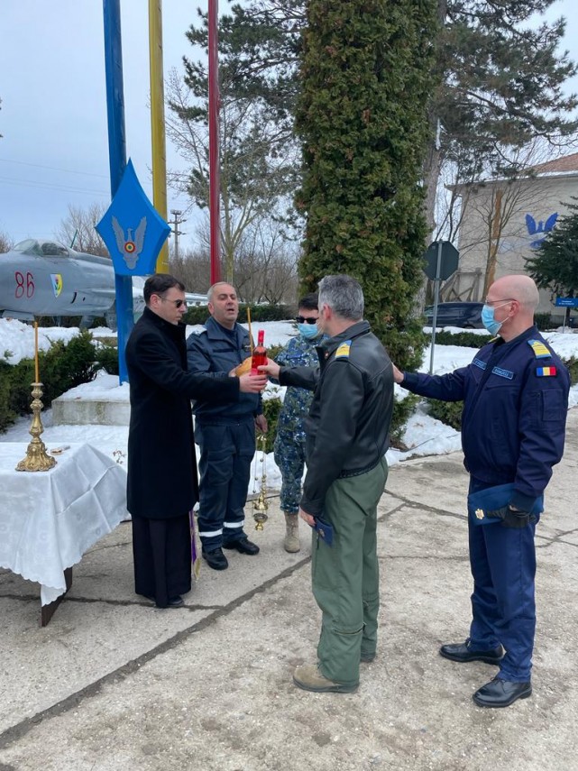 ceremonii militare si religioase de comemorare pentru cei opt militari cazuti la datorie galerie foto