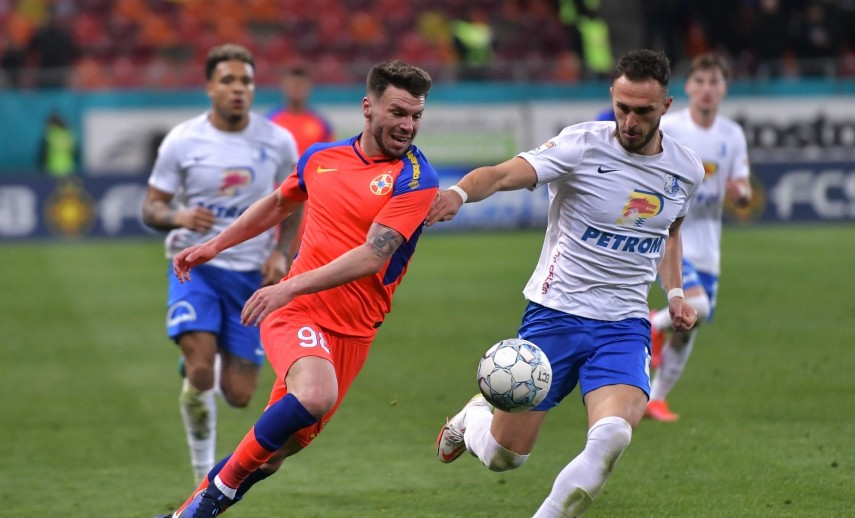 Virgil Ghiță (dreapta), în meciul FCSB - Farul 0-2