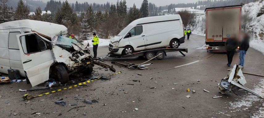 Imagini de la accidentul rutier din Suceava! Foto: ISU Suceava