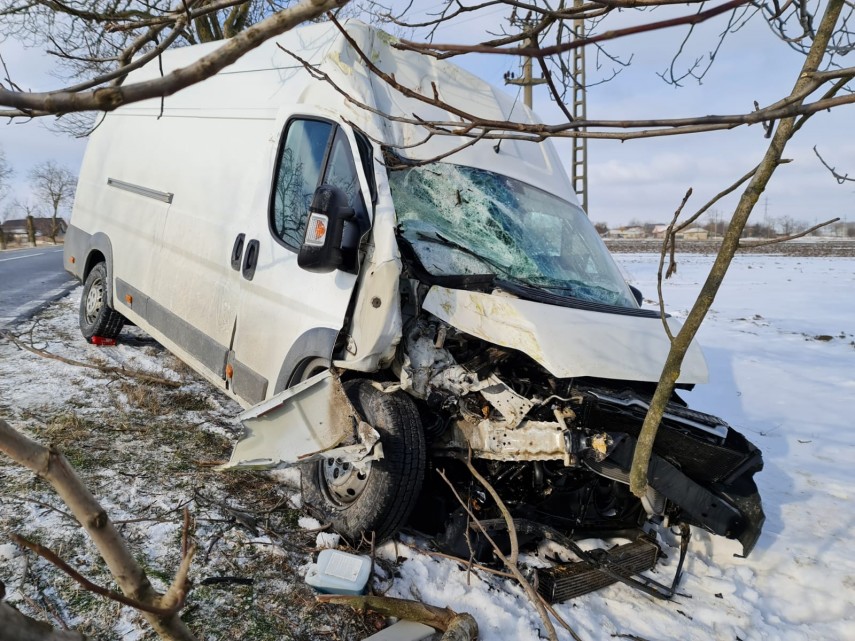 ACcident rutier în apropierea localității Ciocarlia, județul Constanța. foto: ZIUA de Constanța