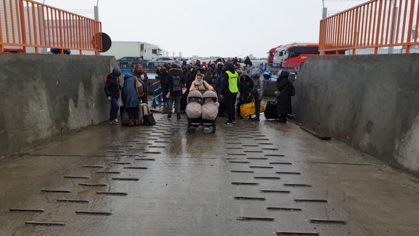 Refugiați din Ucraina sosiți în vama Isaccea