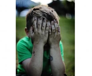 Sute de români vor să-l înfieze pe Sașa, băiatul orfan din Ucraina, refugiat în Prahova. Ce le-a răspuns Protecția Copilului