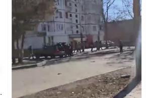 Cel puţin 10 persoane care stăteau la coadă la pâine au fost ucise într-un bombardament rusesc, în Ucraina (VIDEO)