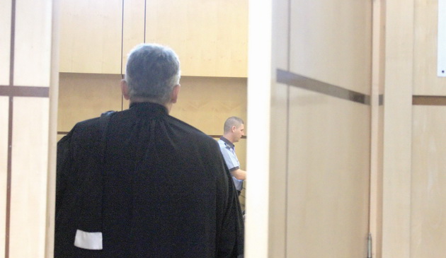 Procuror intrând în sala de judecată. Foto din arhiva ZIUA de Constanța