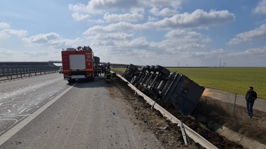 Tir răsturnat Sursa foto ZIUA de Constanța