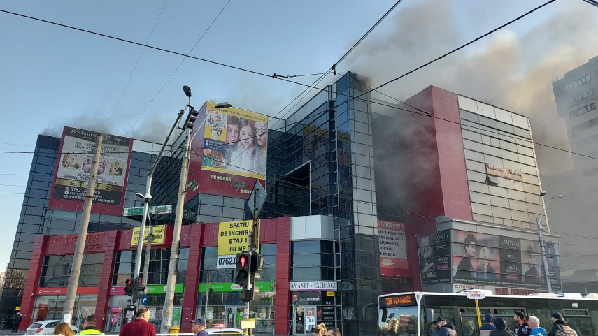 Incendiu la magazinul Prosper din București. Foto: ISU București-Ilfov