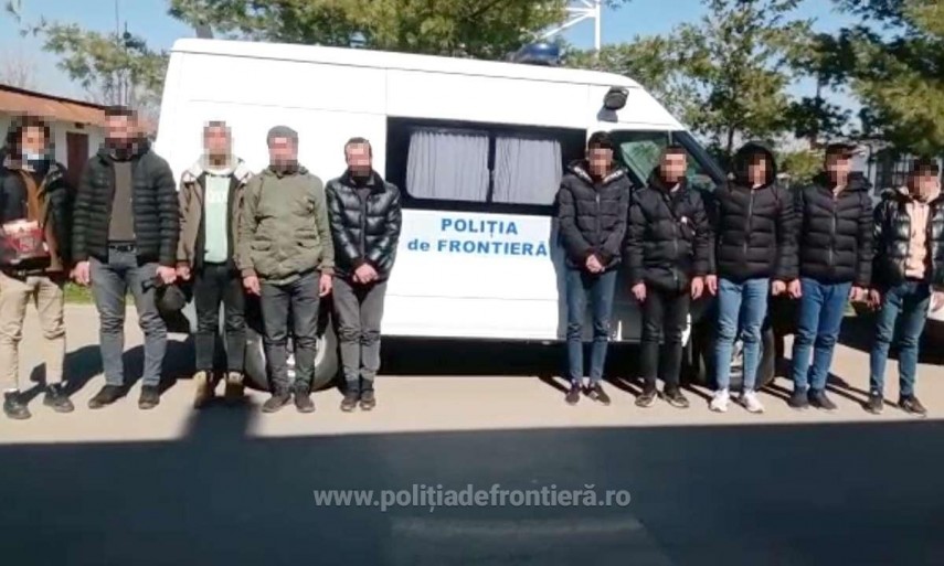 Două călăuze, arestate preventiv pentru trafic de migranți. Foto: Poliția de Frontieră