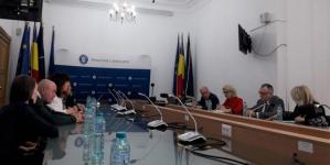 Ministerul Educatiei. Se cauta solutii pentru a veni in sprijinul copiilor din Ucraina. Ce variante sunt luate in discutie