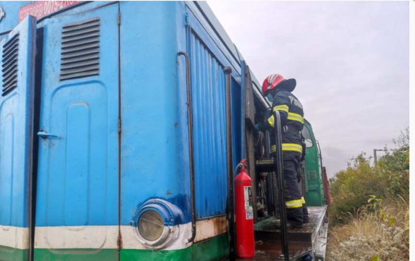 Judetul Arges: Incendiu la locomotiva unui tren cu pasageri, in Gara Golesti! 