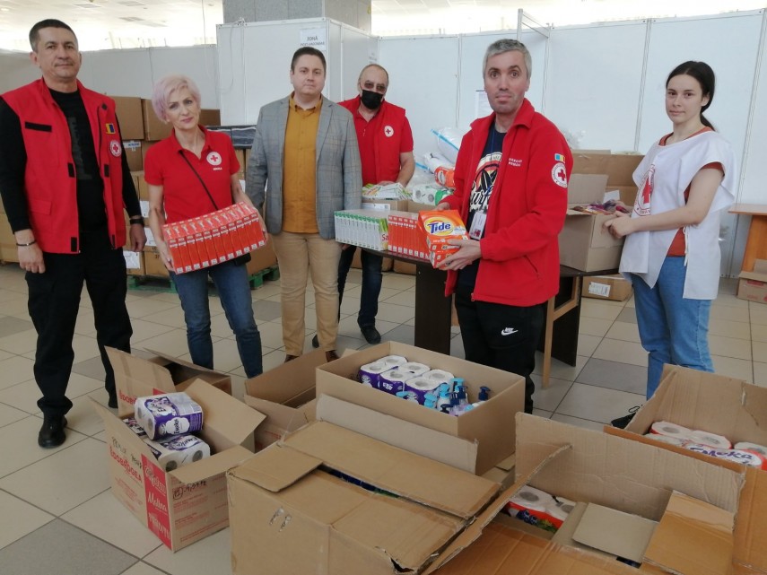 Ajutoare pentru refugiați, foto: Crucea Roșie Constanța