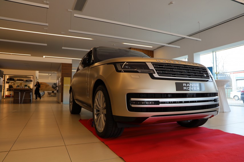 Noul model Range Rover, expus la Exclusiv Auto