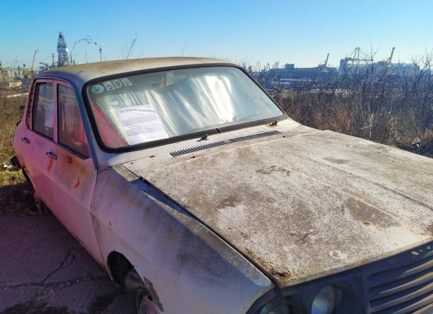 Vehicul abandonat, foto: PMC