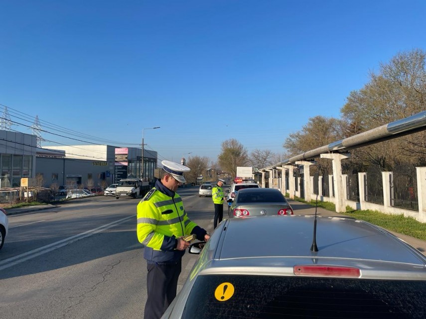 Polițiști în misiune. Foto : IPJ Tulcea