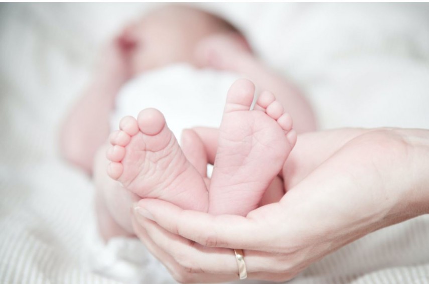 Constanta: Gemeni nascuti...in locuri diferite. Mama nu stia ca asteapta doi copii. Care este starea micutilor  