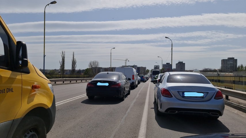 Trafic rutier ingreunat in zona Doraly. foto: ZIUA de Constanța