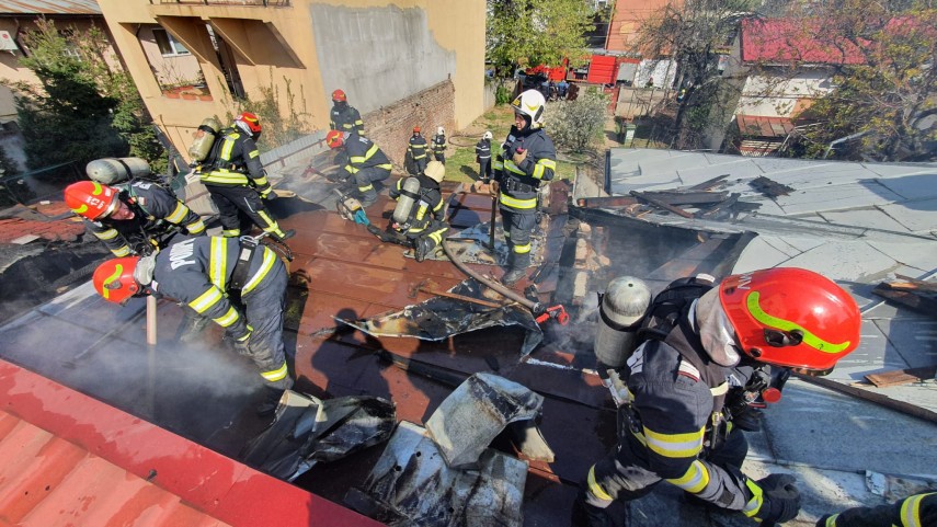 Incendiu în București. Foto: ISU BIF