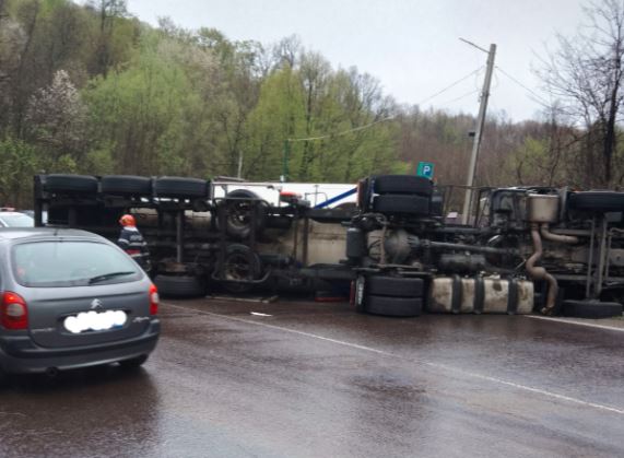 Accident cisternă Sursa foto ISU Argeș