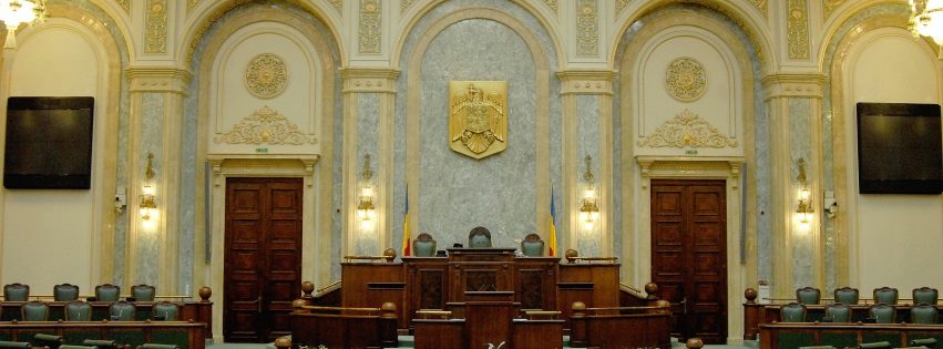 Modificari importante in Regulamentul Senatului. Abaterile care se sanctioneaza cu evacuarea din plen 