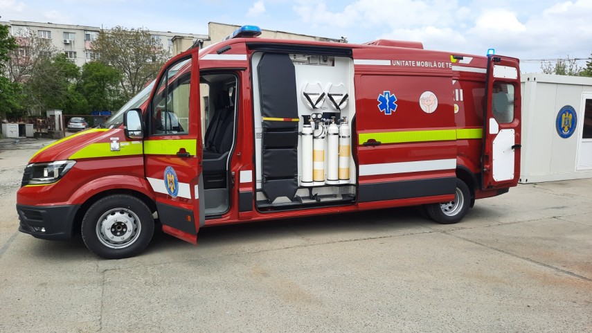 Ambulanță pentru nou-născuți în stare gravă. Foto: ISU Dobrogea