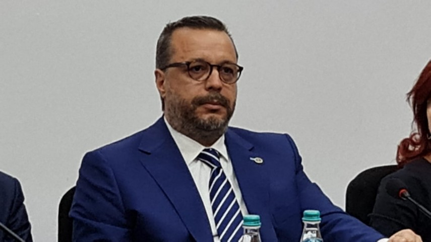 live text conferinta nationala despre securitate si fake news la facultatea de drept si stiinte administrative