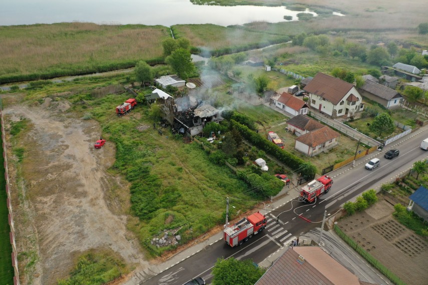 Incendiu la Murighiol. Foto: ISU Delta Tulcea