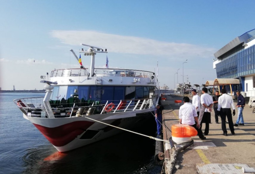 Nava fluvială de pasageri A Rosa Flora, prima dată în Constanța, foto: Fcaebook/ Constanta Port 