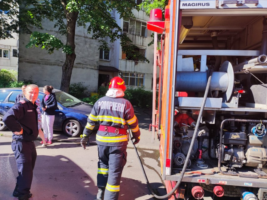 Incendiu în Ploiești. Foto: ISU Prahova