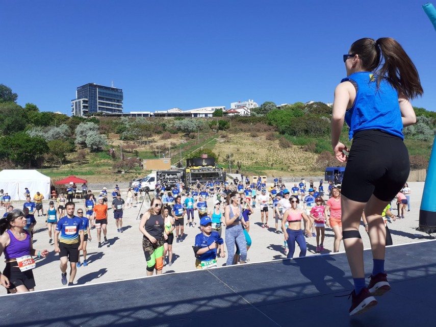 constanta alergatori amatori dar si sportivi de performanta au luat startul in maratonul nisipului galerie constanta alergatori amatori dar si sportivi de performanta au luat startul in maratonul nisipului galerie