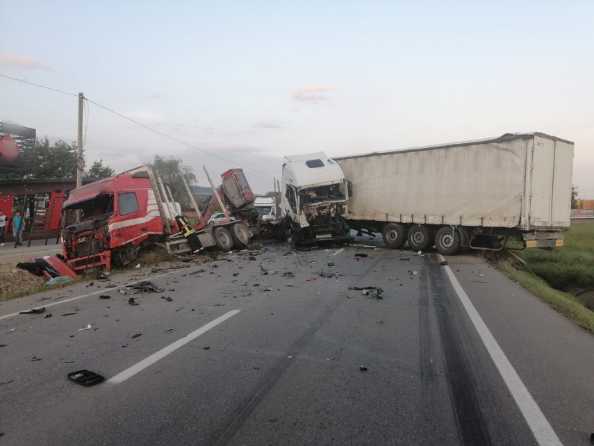 Accident rutier în județul Suceava. Foto: ISU Suceava