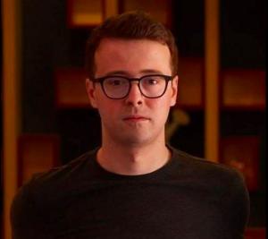 Cine este noul director al Teatrului Excelsior. Este regizor al Teatrului de Stat din Constanța 