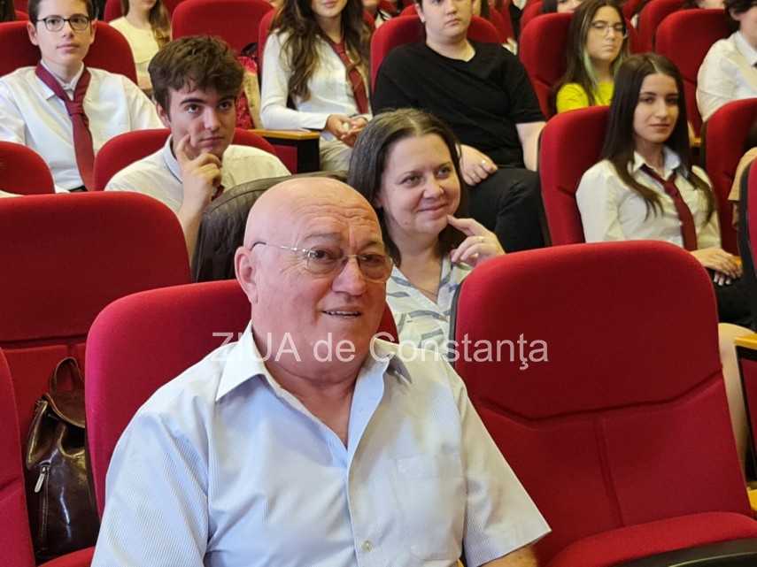 live video text revista zari alb astre la ceas aniversar 75 de ani de viata publicistica galerie foto