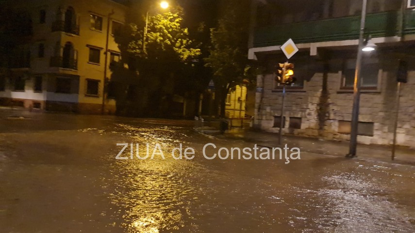 judetul constanta sub cinci atentionari si avertizari cod galben si cod portocaliu de vreme rea zeci