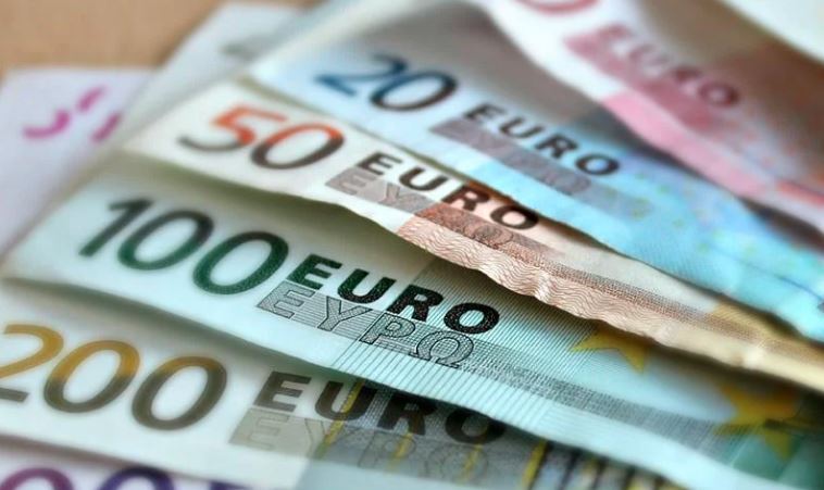 Fonduri europene sursa foto Pixabay