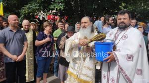 ÎPS Teodosie – „Aici vor sta preoți de strajă. Vom sta zi și noapte”. Ce spune primarul despre demolare 