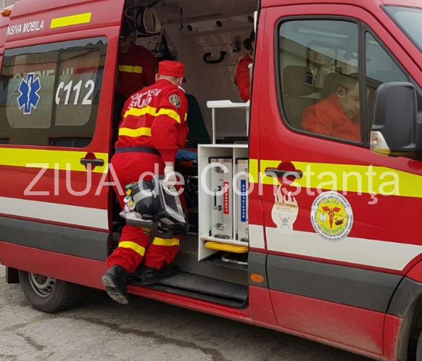 Judetul Constanta: Accident rutier grav pe podul de la Ovidiu. O victima, inconstienta. Patru masini, implicate 