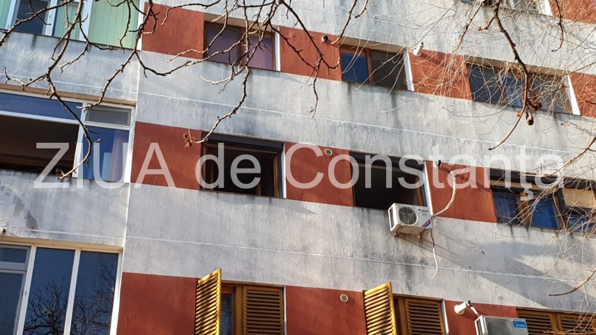 Apartament din Constanta, cuprins de flacari. In ce zona intervin pompierii 