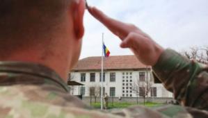 Iohannis a semnat decretul Şeful Direcţiei Informaţii Militare, trecut în rezervă