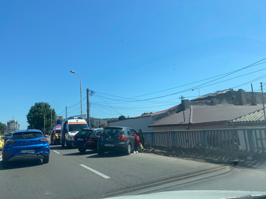 Intervine SMURD! Accident rutier in zona Dorally din Constanta (GALERIE FOTO)      